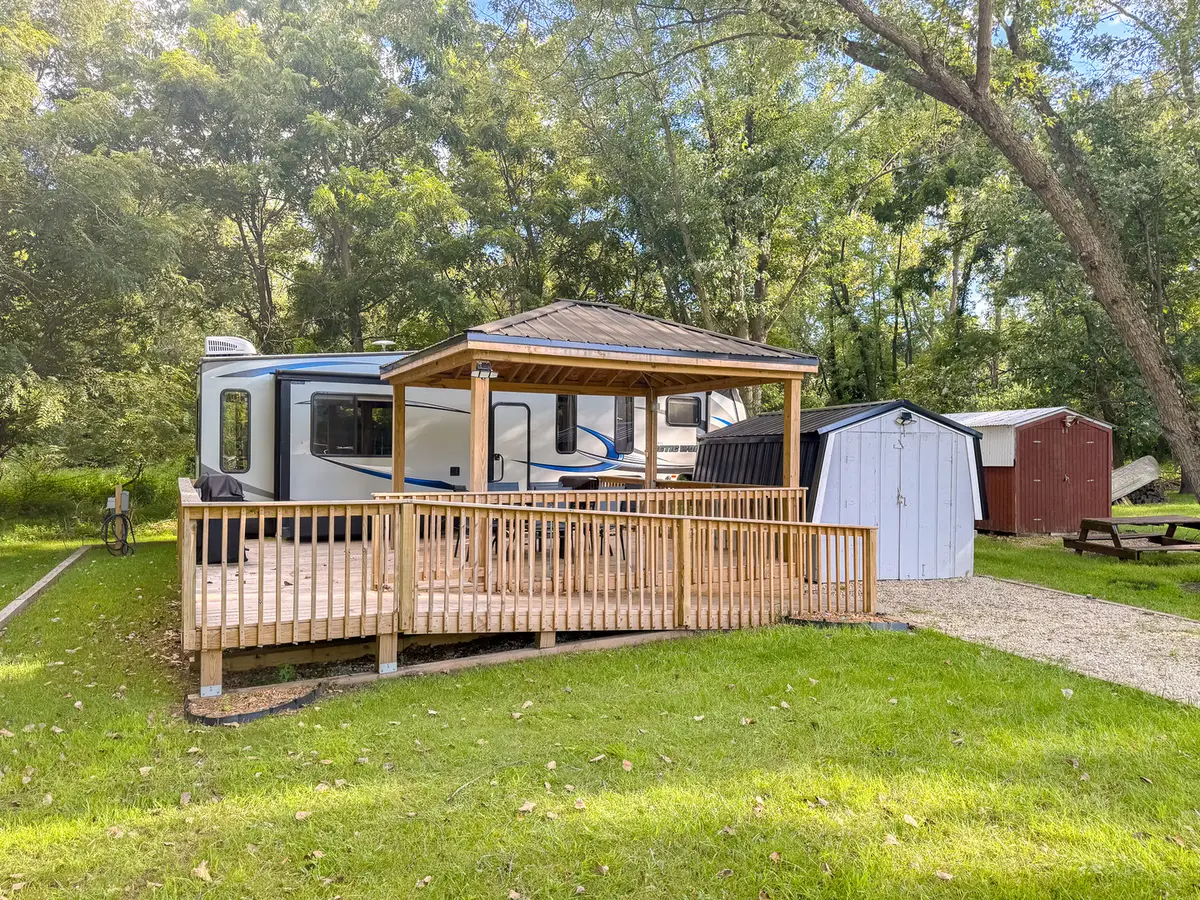 17/83 Woodhaven, Sublette, IL 61367 - #1