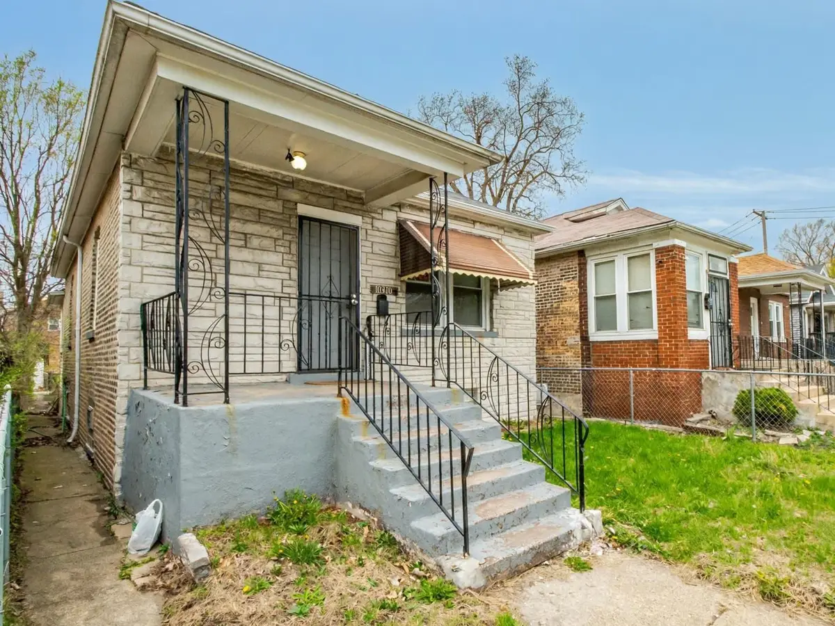 10210 S Bensley Avenue, Chicago, IL 60617 - #1
