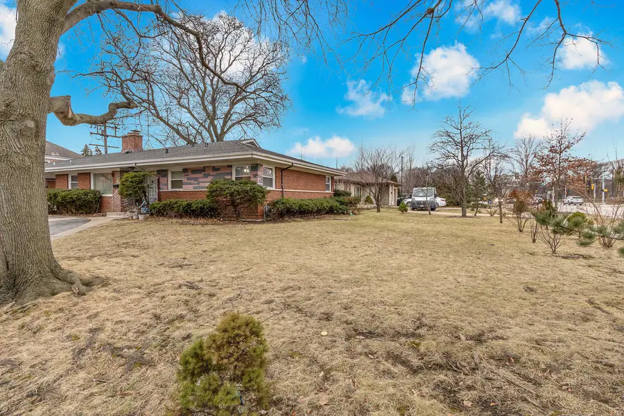 6756 N Keating Avenue, Lincolnwood, IL 60712 - #3