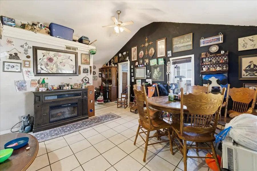 356 Home Street, Sycamore, IL 60178 - #3