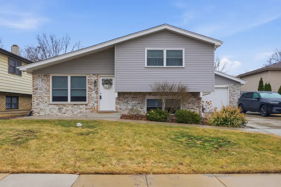 2221 Charmingfare Drive, Woodridge, IL 60517 - #3