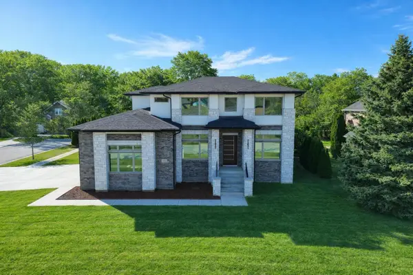 15966 S Crystal Creek Drive, Homer Glen, IL 60491