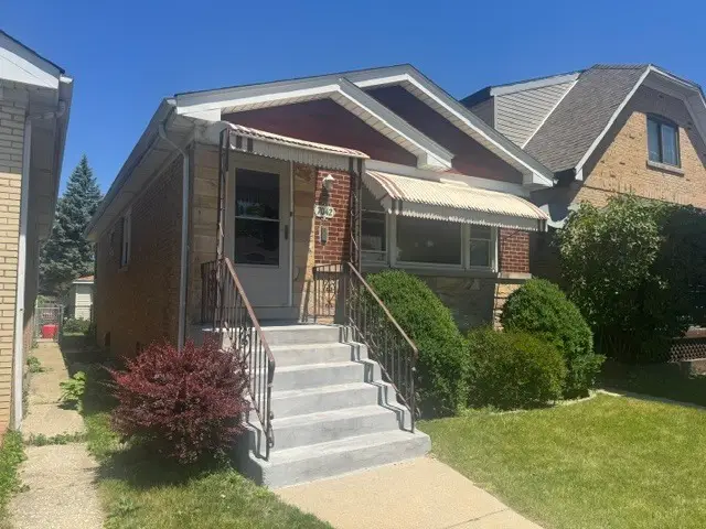 7042 Pershing Road, Berwyn, IL 60402 - #1