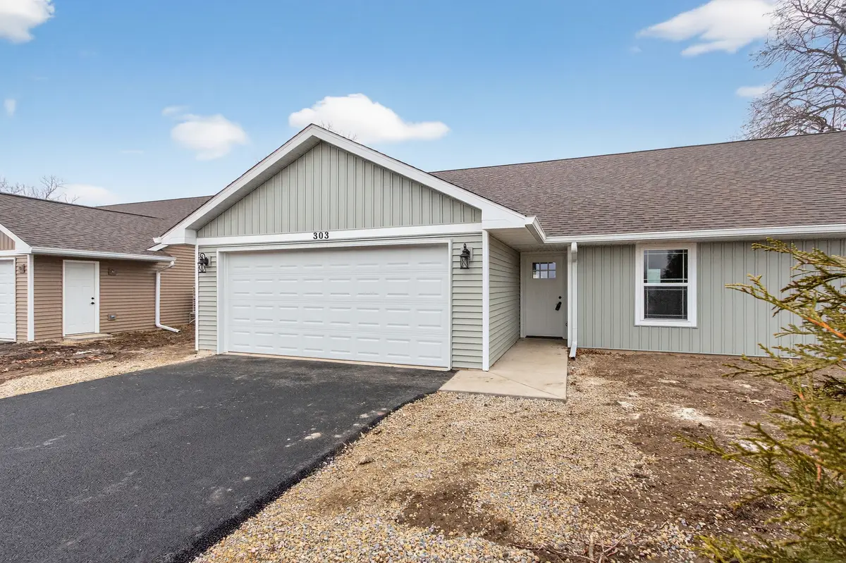 305 W South Street #305, Durand, IL 61024 - #1