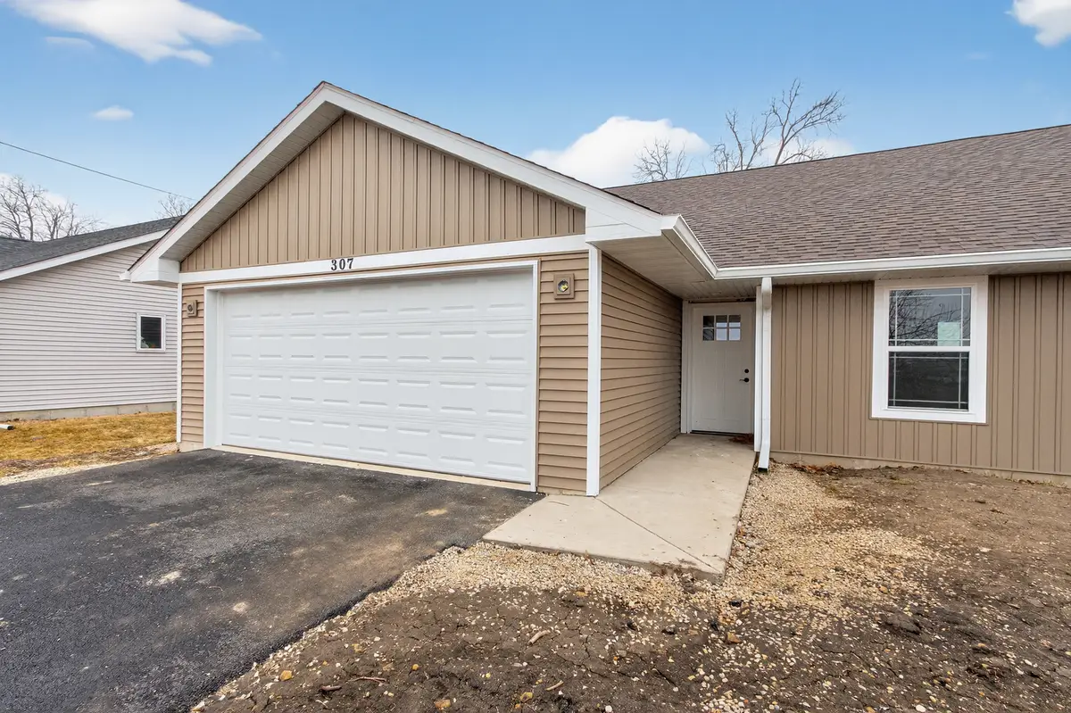 307 W South Street #307, Durand, IL 61024 - #1