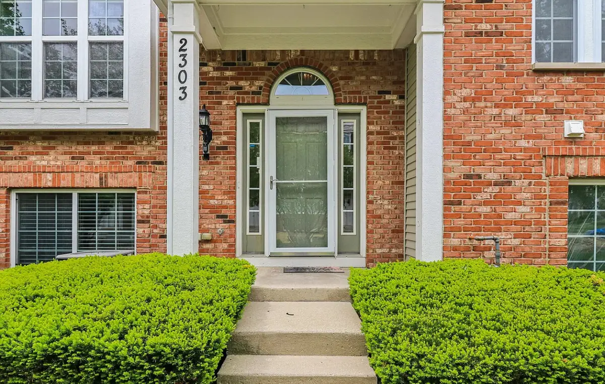 2303 Neubauer Circle, Lindenhurst, IL 60046 - #1