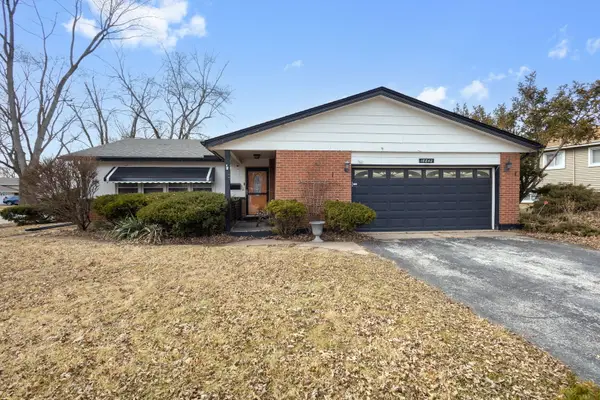 18842 Castle Road, Homewood, IL 60430