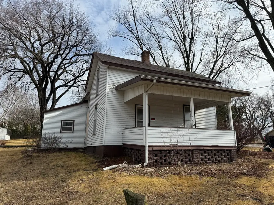 302 E 2nd Street, Prophetstown, IL 61277 - #2