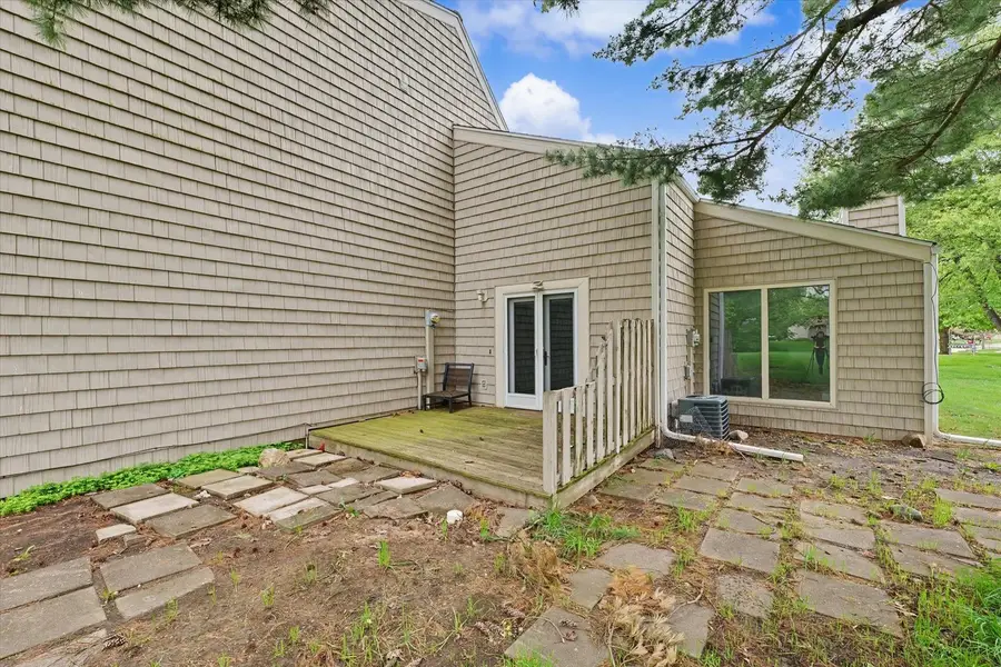 2014 Blackthorn Drive #2014, Champaign, IL 61821 - #2