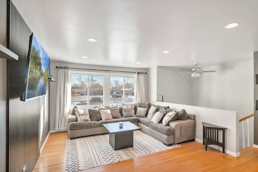 1809 Maplewood Court, Lindenhurst, IL 60046 - #2