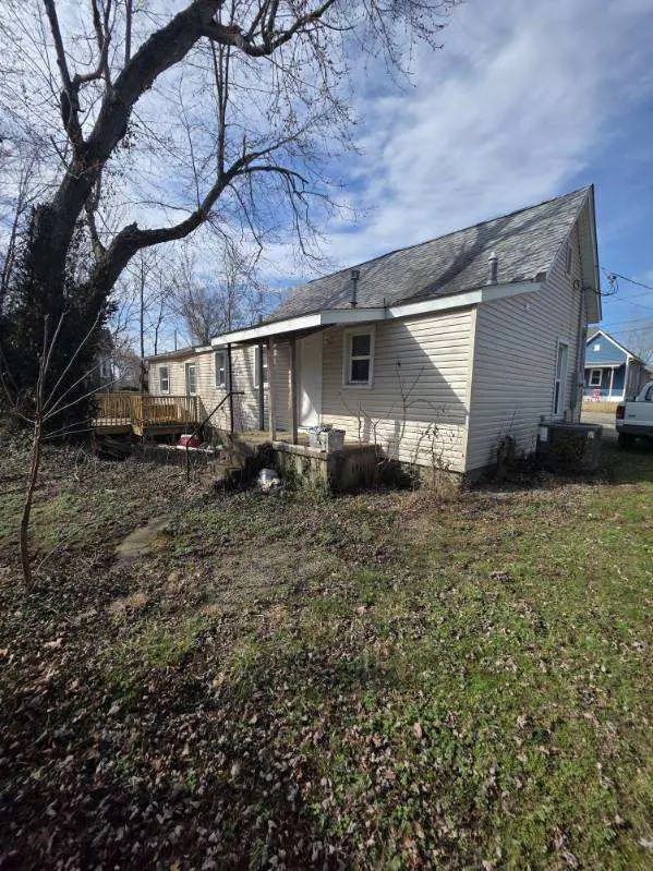 709 N Garfield Street, Marion, IL 62959 - #2