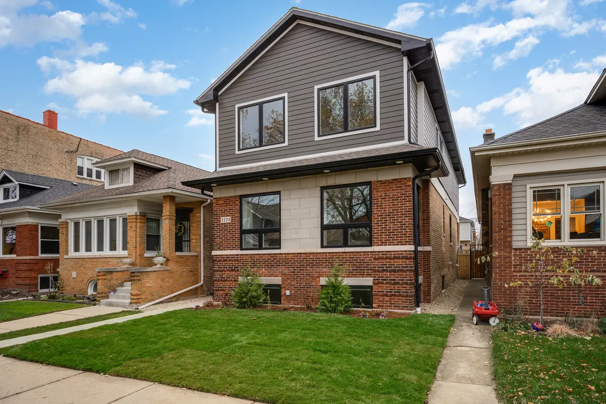 2225 W Carmen Avenue, Chicago, IL 60625 - #1