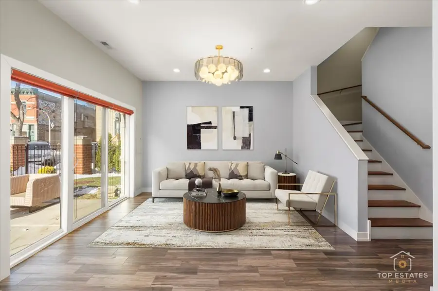 2253 W Coulter Street #1, Chicago, IL 60608 - #3