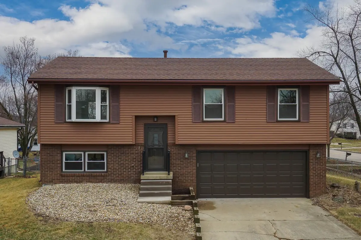 1 Sunshine Court, Bloomington, IL 61704 - #1