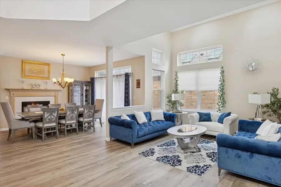 1618 Astor Avenue, Oakbrook Terrace, IL 60181 - #3