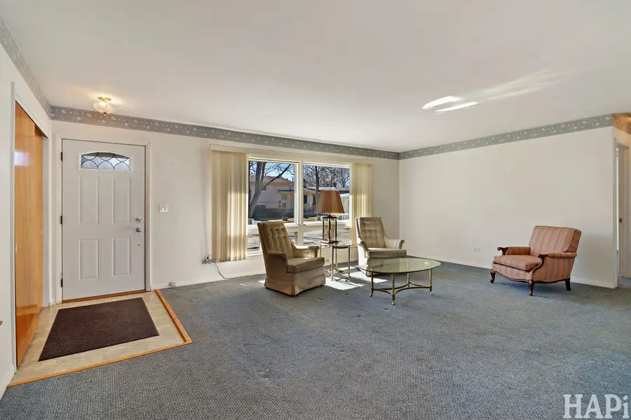 86 Mariposa Avenue, Waukegan, IL 60087 - #3