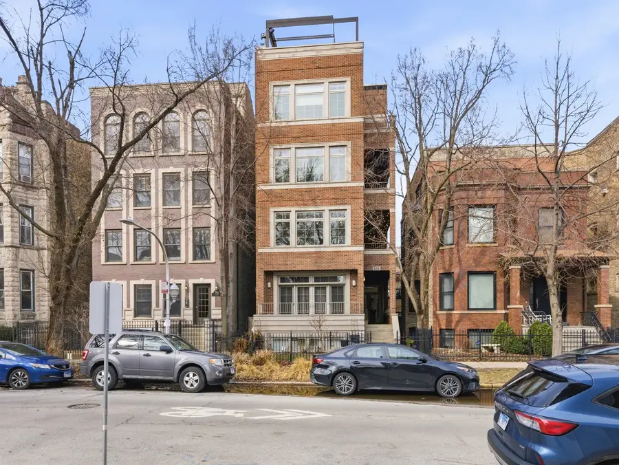 664 W Aldine Avenue #2, Chicago, IL 60657 - #2
