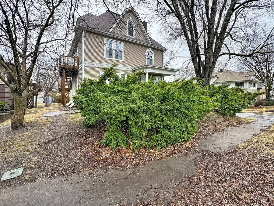 1200 20th Street, Rock Island, IL 61201 - #2