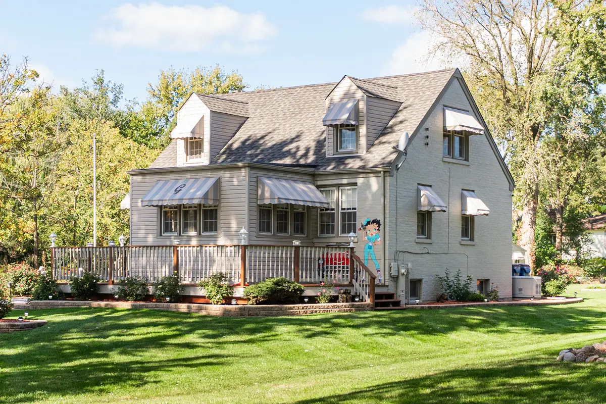 880 Bemis Road, Glen Ellyn, IL 60137 - #1