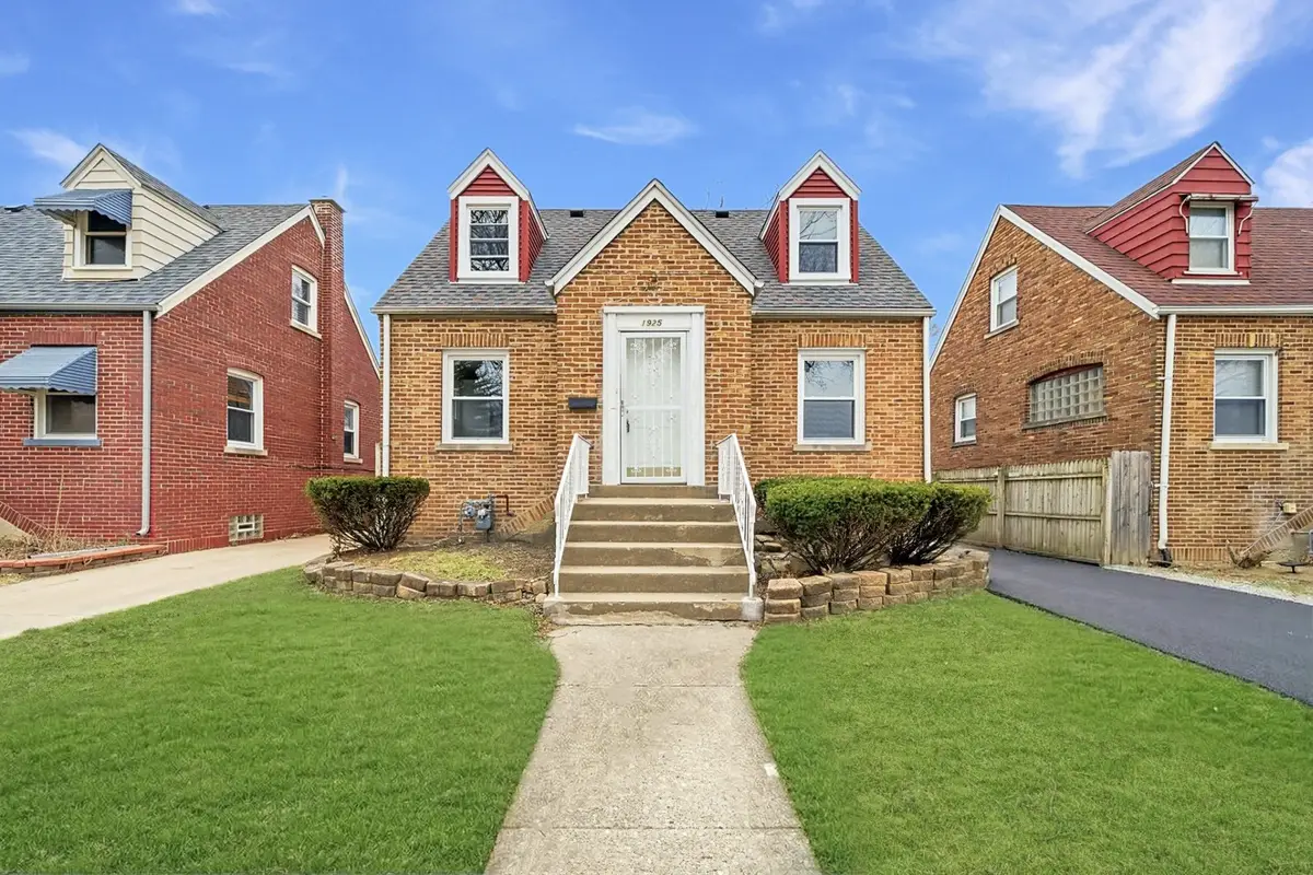 1925 S 22nd Avenue, Maywood, IL 60153 - #1