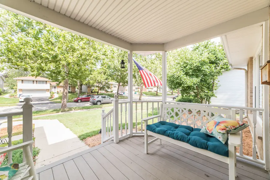 731 Hawthorne Circle, Lombard, IL 60148 - #2