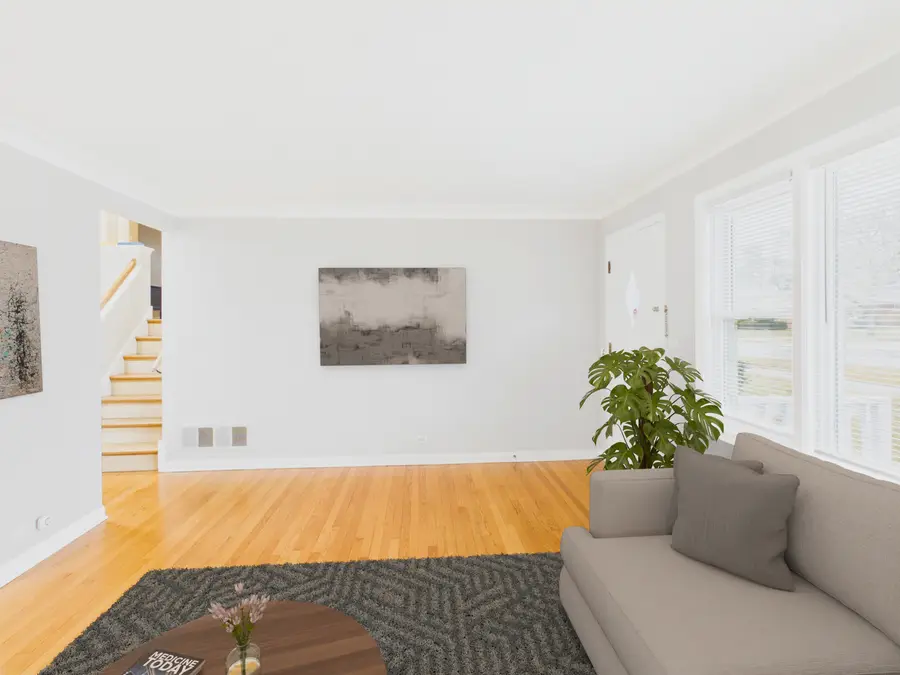 1605 E Frederick Street, Arlington Heights, IL 60004 - #3