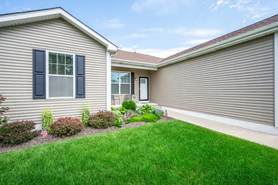 21 W Winterberry Avenue, Cortland, IL 60112 - #2