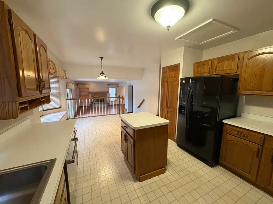 1246 Ardmore Drive, Naperville, IL 60540 - #3