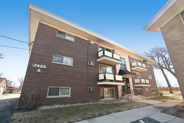 7422 W 111th Street #510, Worth, IL 60482