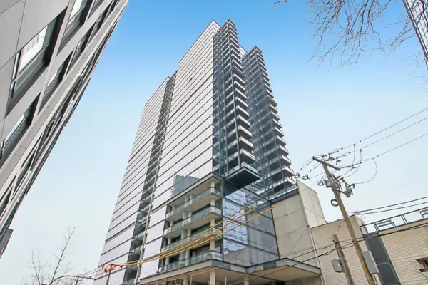 860 W Blackhawk Street #1102, Chicago, IL 60642