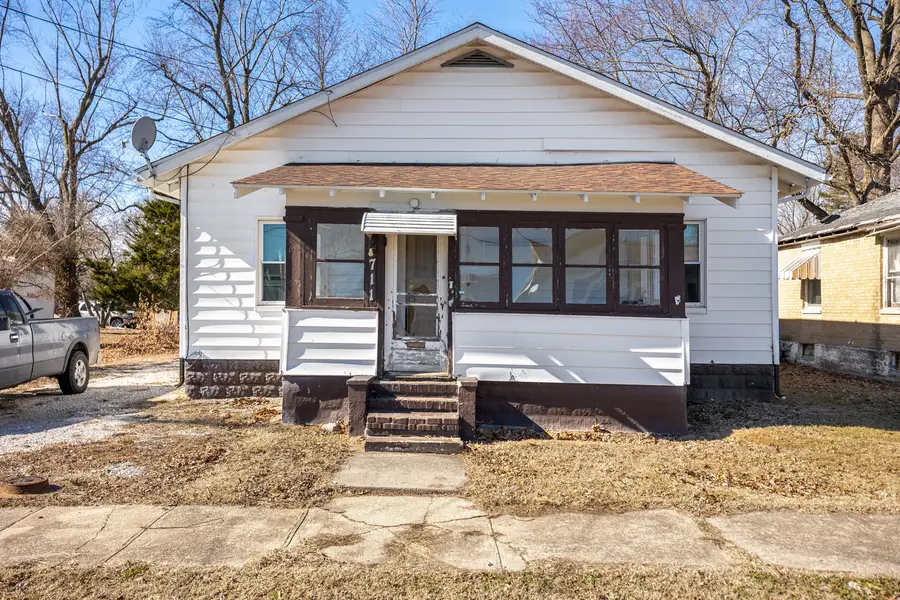 711 S Franklin Street, Litchfield, IL 62056 - #2