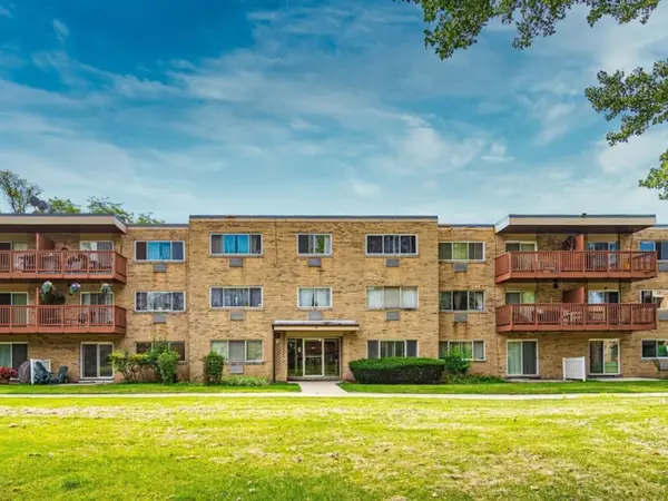 728 Dempster Street #207, Mount Prospect, IL 60056