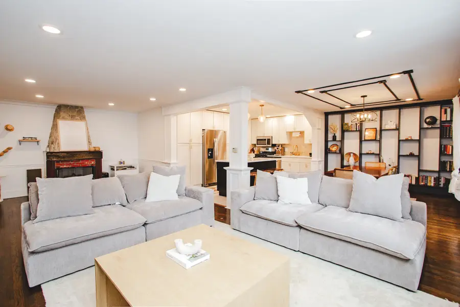 728 Dempster Street #207, Mount Prospect, IL 60056 - #3