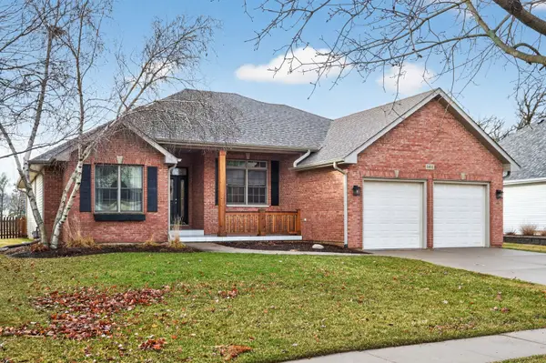 1411 Windfield Drive, Sycamore, IL 60178