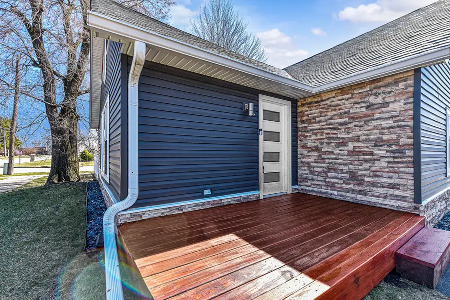 7303 W 75th Street, Bridgeview, IL 60455 - #2