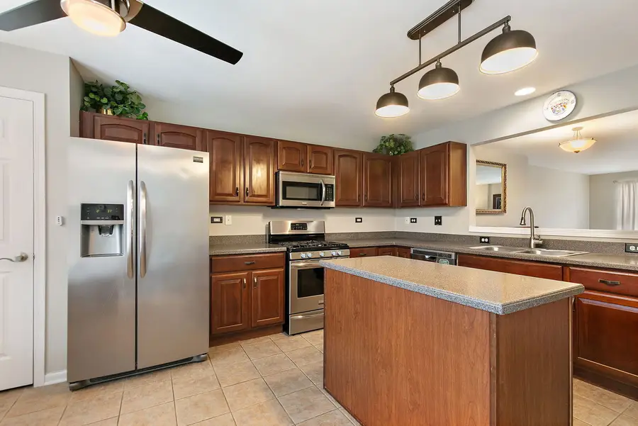 1135 Reserve Drive, Elgin, IL 60124 - #3