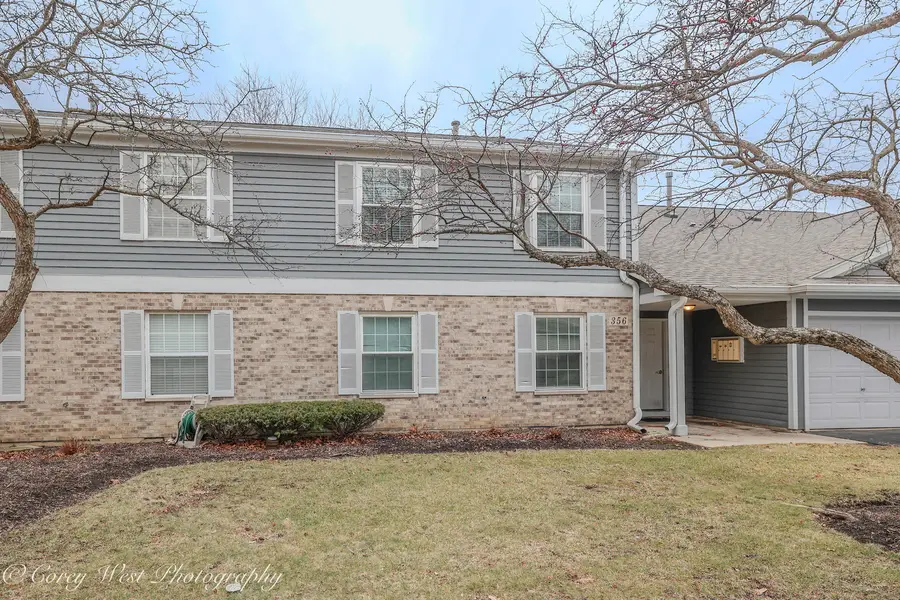 356 Woodview Circle #A, Elgin, IL 60120 - #2