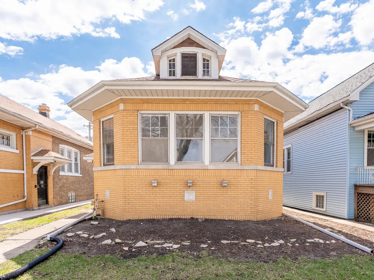 5641 W Patterson Avenue, Chicago, IL 60634 - #1