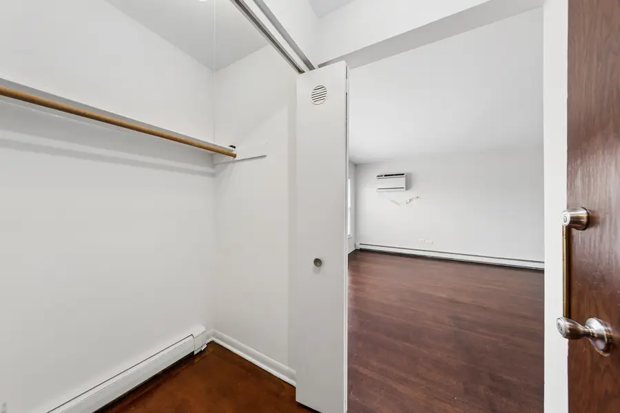 372 Yates Avenue, Calumet City, IL 60409 - #2