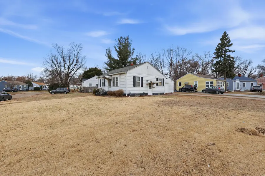 955 23rd Avenue, Rock Island, IL 61201 - #3