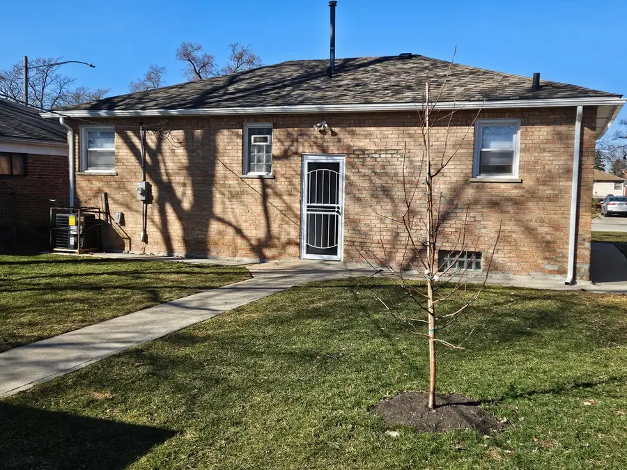 15229 Honore Avenue, Harvey, IL 60426 - #3