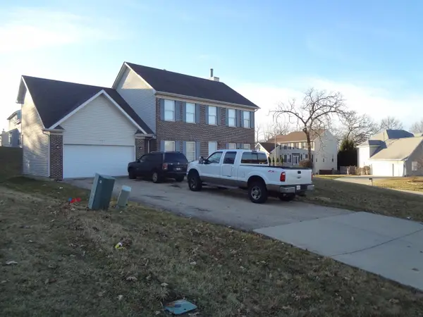 1035 Deer Creek Road, Carpentersville, IL 60110