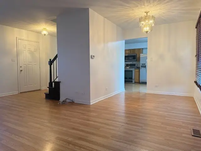 2080 Sutherland Place, Hoffman Estates, IL 60169 - #3