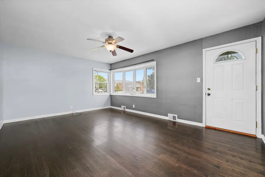 706 N Main Street, Mount Prospect, IL 60056 - #3