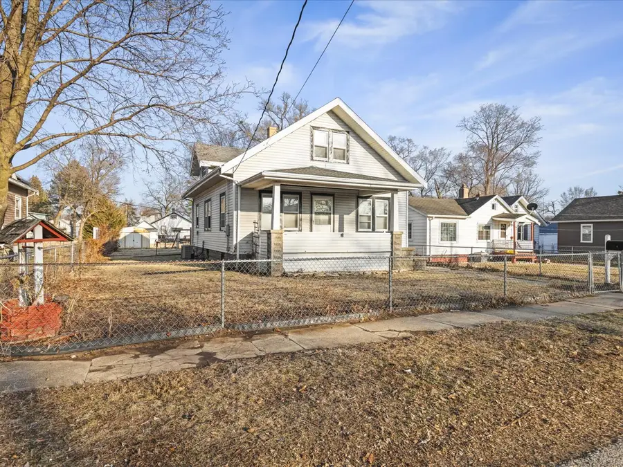 2710 Kinsey Street, Rockford, IL 61109 - #3