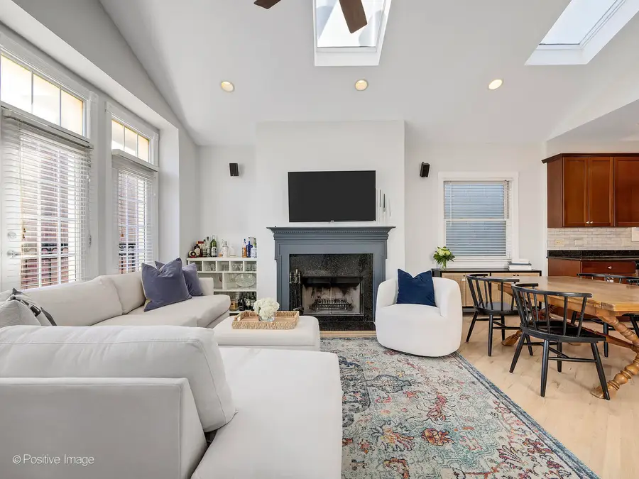 3042 N Oakley Avenue #3S, Chicago, IL 60618 - #3