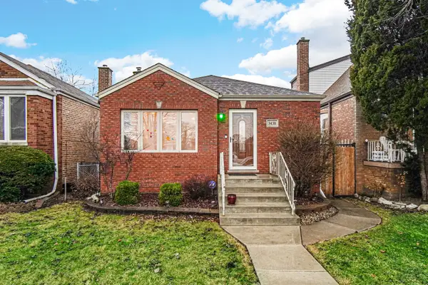 5438 S Sayre Avenue, Chicago, IL 60638