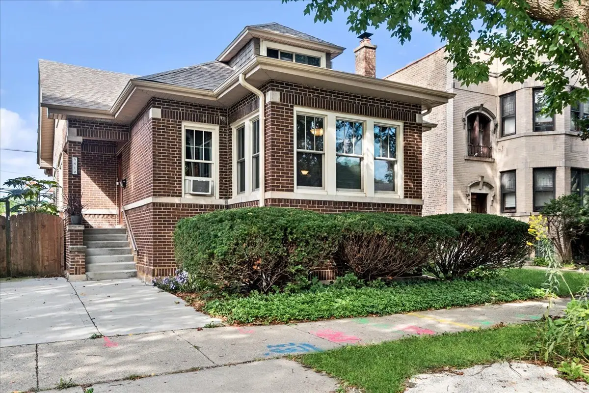 5812 N Fairfield Avenue, Chicago, IL 60659 - #1