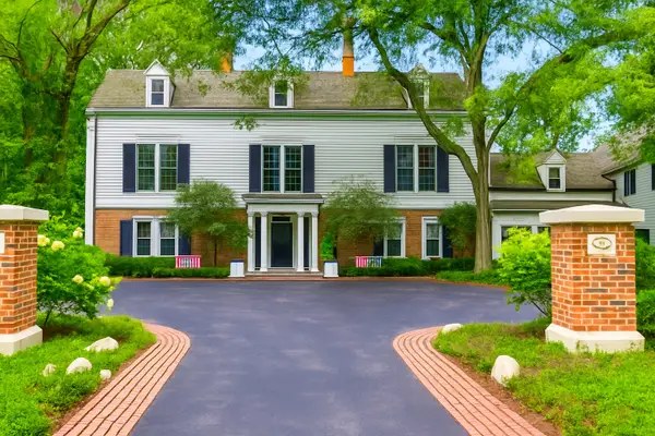 62 Woodley Road, Winnetka, IL 60093