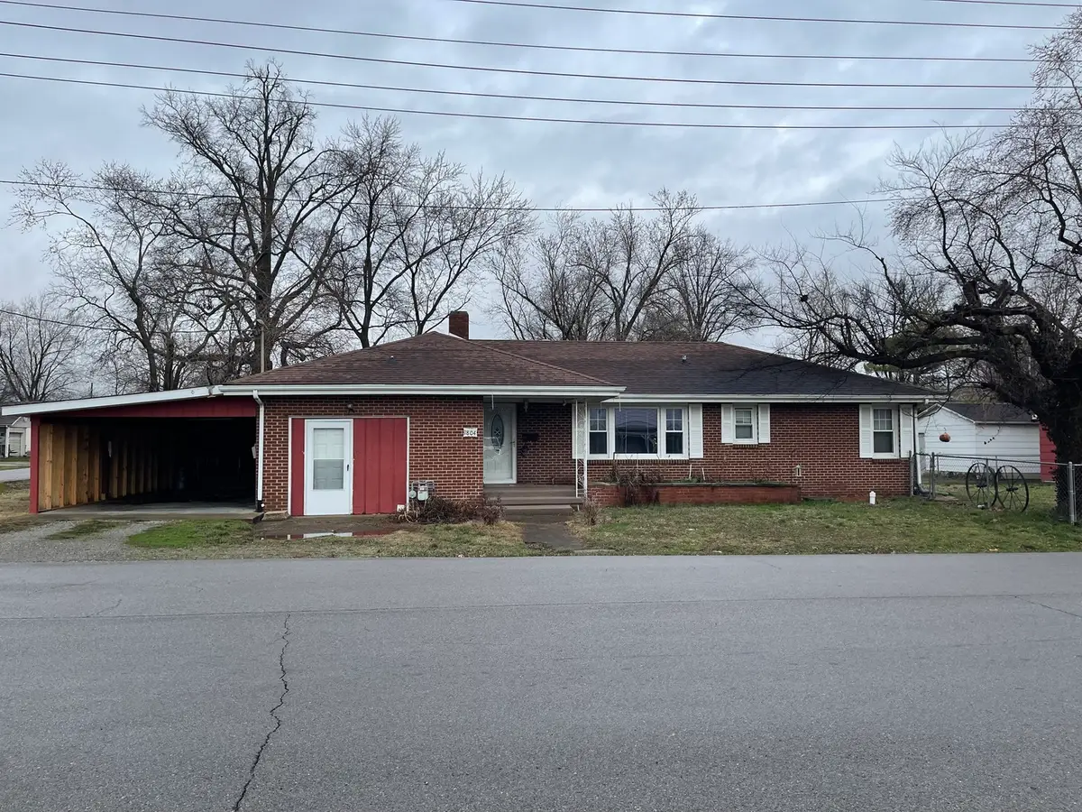 1804 W Copeland Street, Marion, IL 62959 - #1